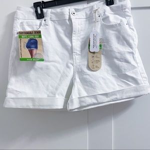 Plus Size WAX Fixed Cuff Shorts - White 2XL